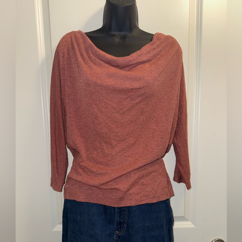 Lucy & Laurel Draped Cowl Neck Sweater in Rust Womens Size Small EUC